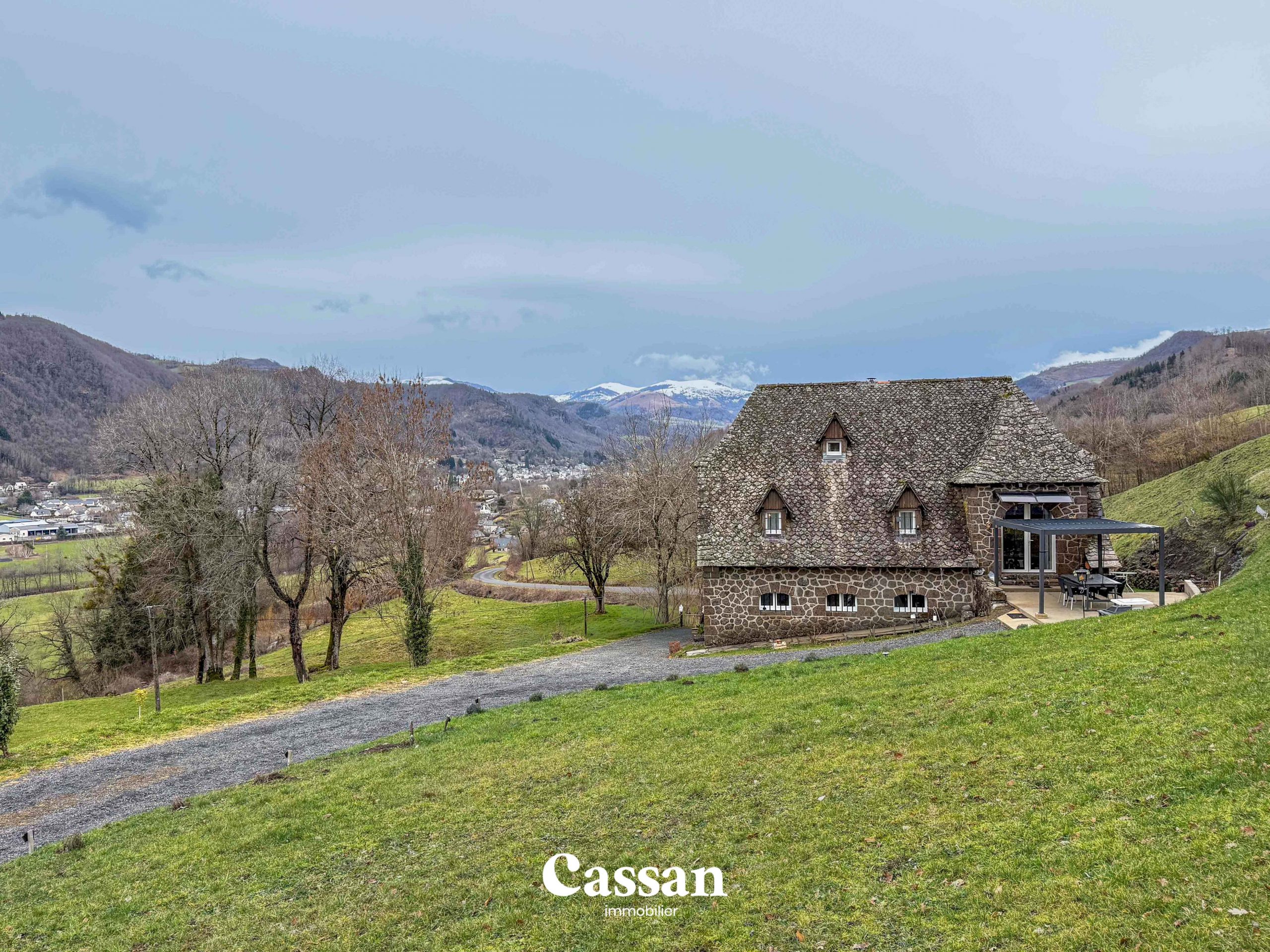 Maison à vendre - vic sur cère - Cassan immobilier Agence Immobilière Aurillac